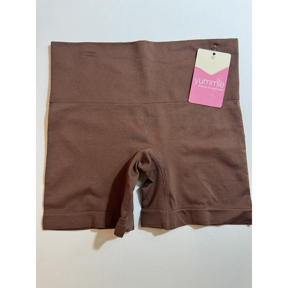 NWT Yummie ultralight‎ shaping short Seamless  sz M/L Glow